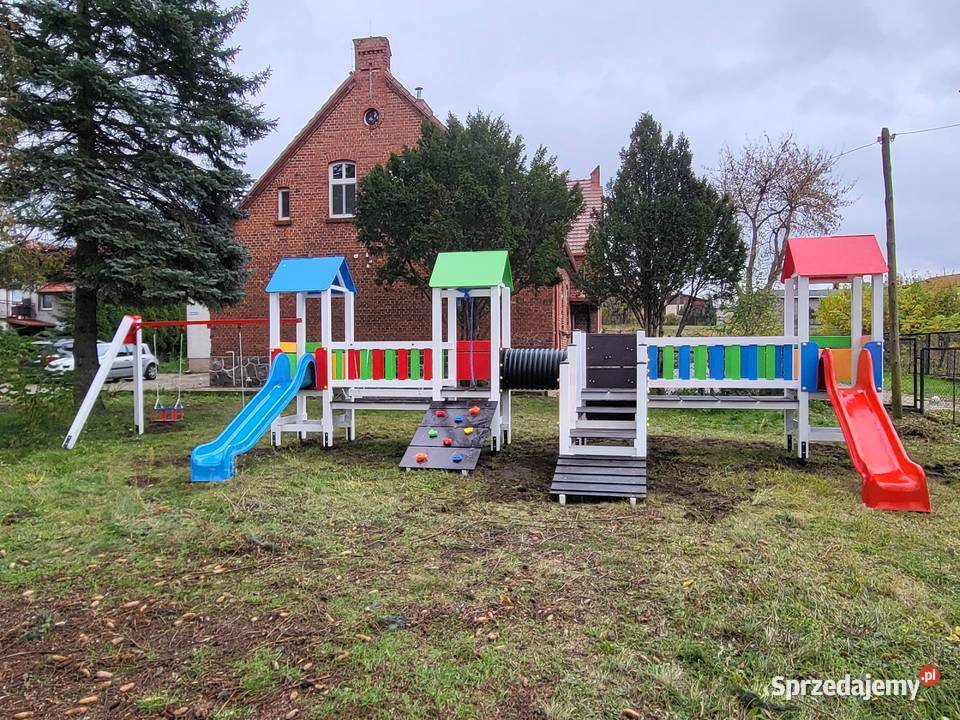 PLAC ZABAW ZESTAW ZABAWOWY ZAMEK Drewno  Marki