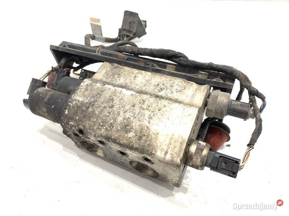 POMPA ZAWIESZENIA DYNAMIC BMW E60 6760840