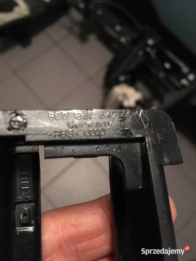 plastik fotela AUDI A4 a5 8e0881347e Części Szczecin