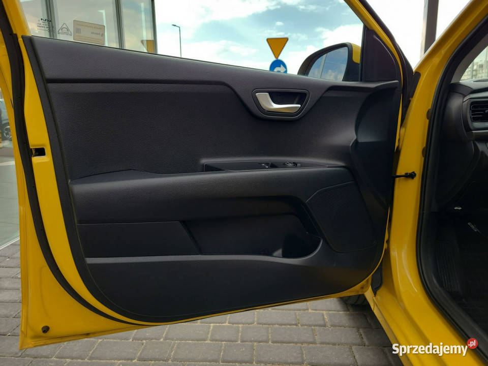 Kia Rio alufelgigrzane fotele i kierownicaserwis serwisowany w ASO Toruń