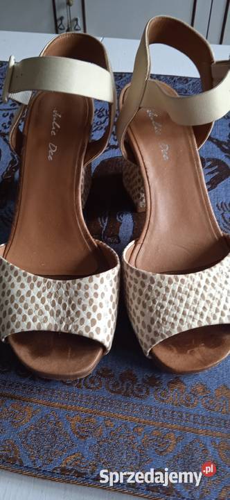 MARKOWELETNIE SANDAŁY NA OBCASIE r 375 Piła