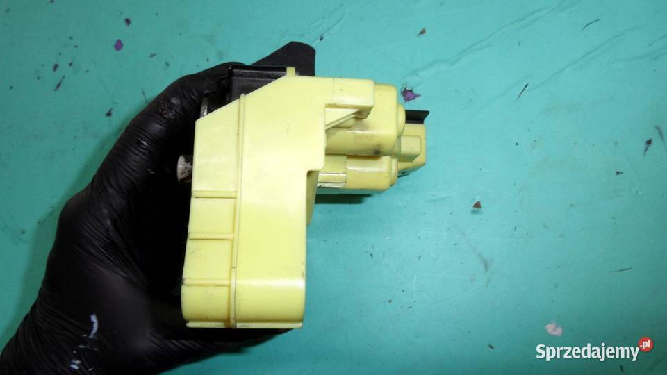 FIAT QUBO 13r zamek drzwi lewy tył Y13J242PDLS