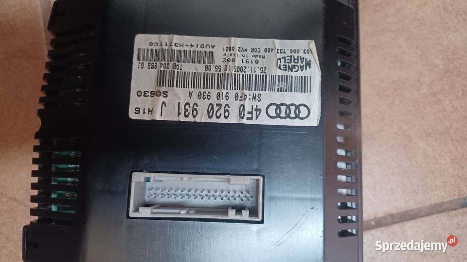 4F0910930A Licznik 32 FSI 4f0920931 j sprzedam