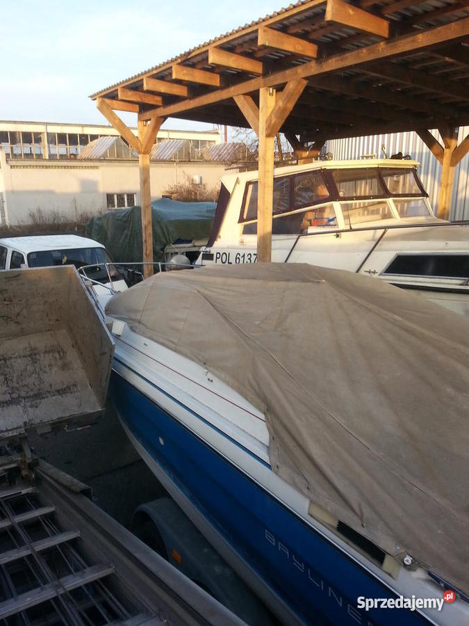 JACHT MOTOROWY BAYLINER CAPRI kabinowy Rok produkcji 1990 Elbląg