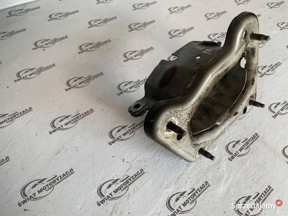 VOLVO C30 07r podłużnica prawa przód