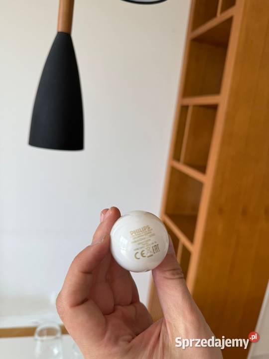 Stylowa lampa wisząca w czarnym kolorze idealna mazowieckie Krzynowłoga Mała