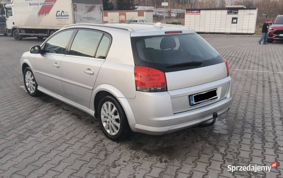 Signum zadbany egzemplarz z bogatym wyposażeniem 140KM