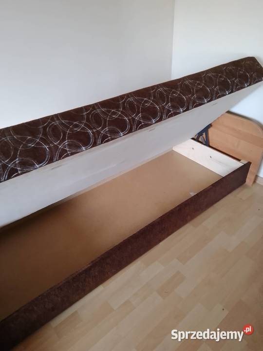 Sprzedał łóżko leżankę stan 82cm