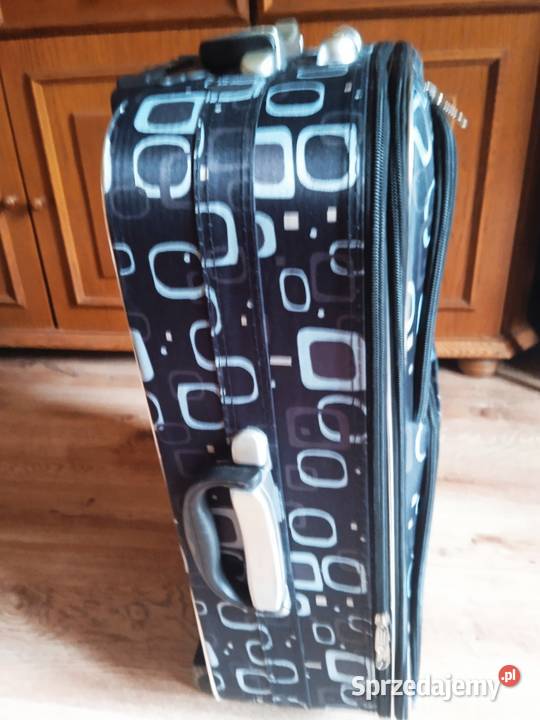 Walizka kabinowa na kółkach Kraków