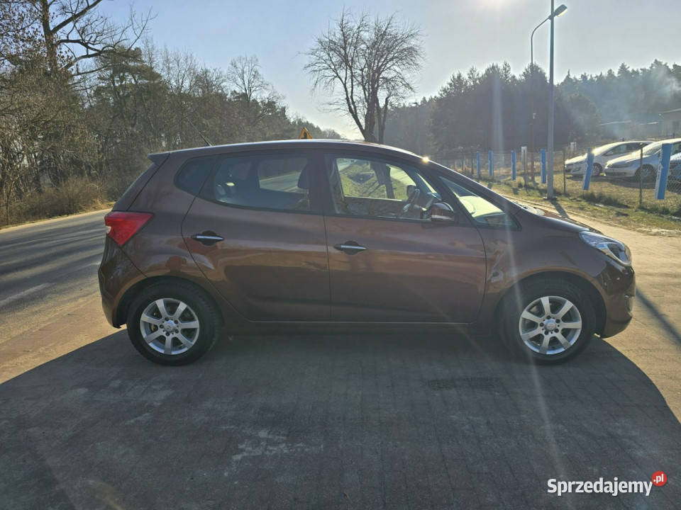 Hyundai ix20 Hyundai ix20 14 benzynka 90 z ASR (kontrola trakcji)
