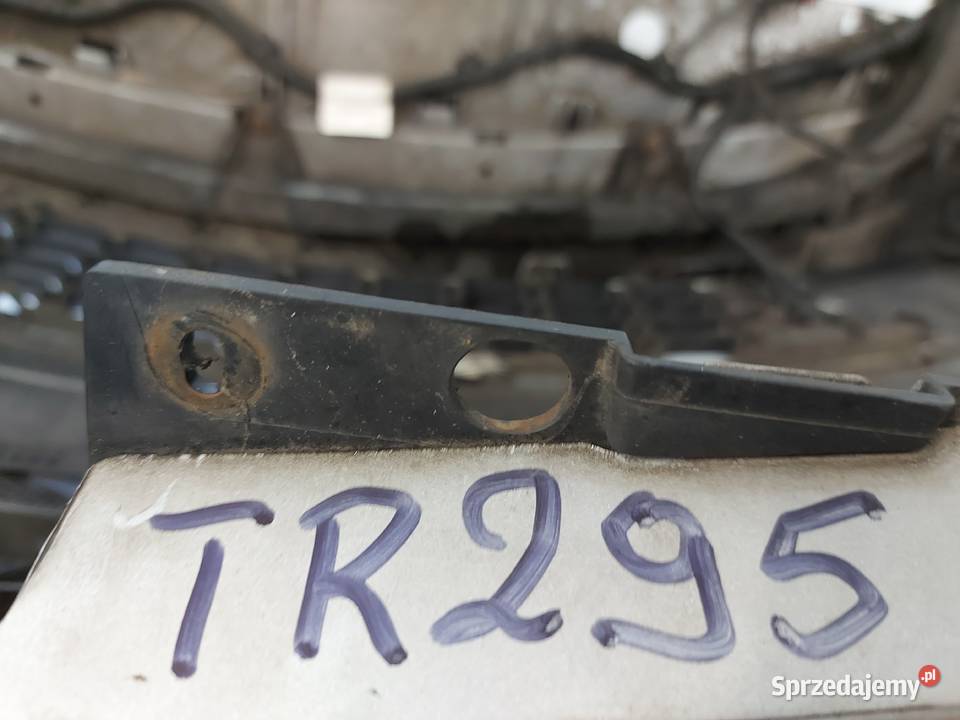 ASTRA J IV 10r zderzak przód 13264403 osobowe Kielce