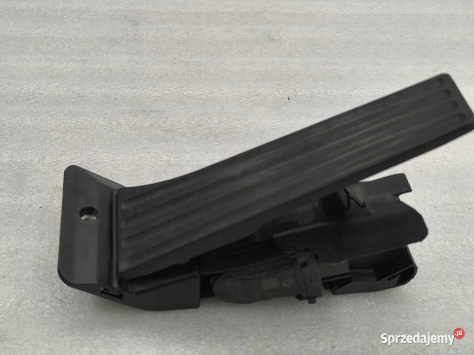 PEDAŁ POTENCJOMETR GAZU BMW F20 F21 6853175