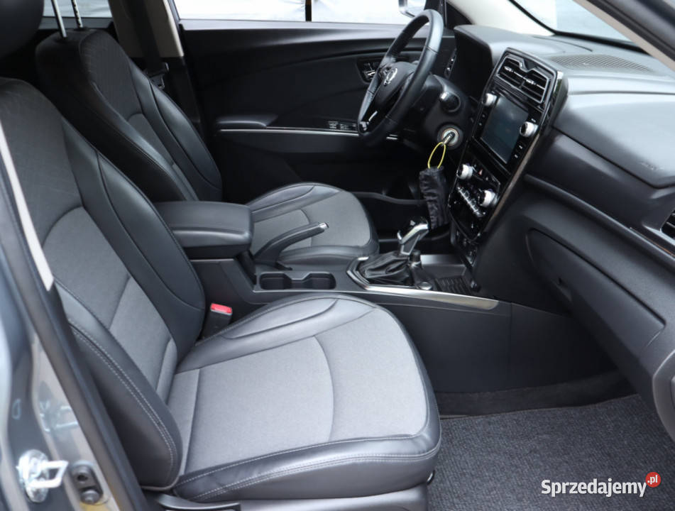 SsangYong Tivoli 15 TGDI asystent pasa ruchu Piaseczno