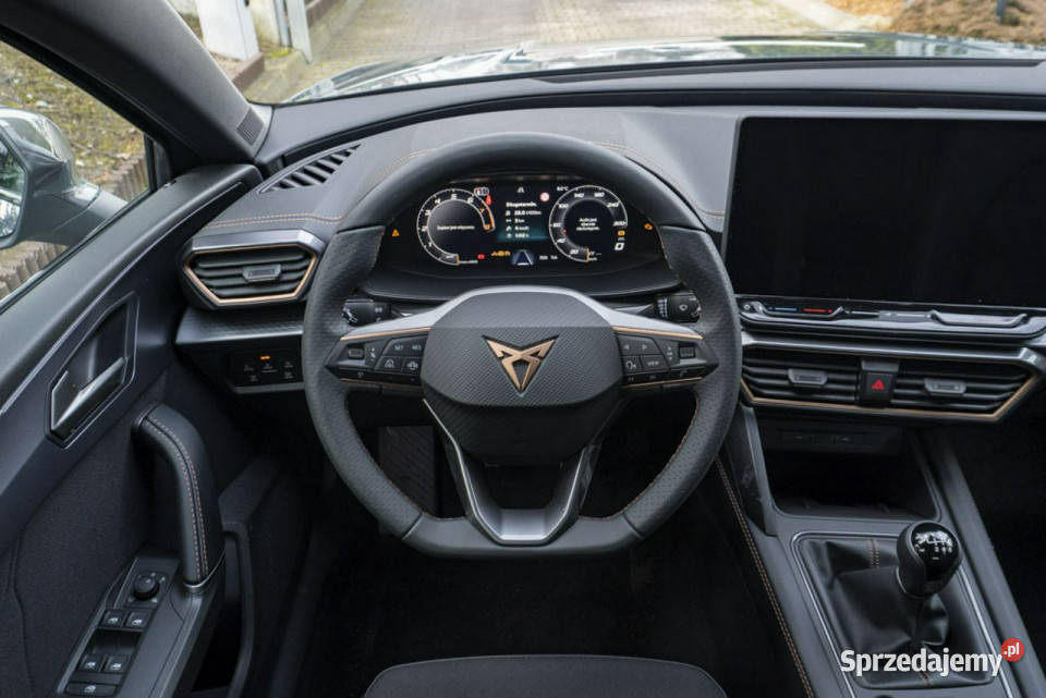 Cupra Leon 15 eTSI 150 Dostępny ręki Łódź
