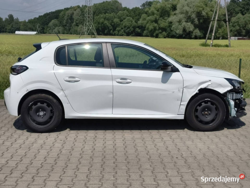Peugeot 208 lifcie 12 benzyna 75 niski przebieg Kęty