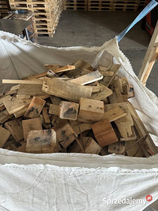Opał deski odpadowe kostki drewniane wiórowe Wrząca