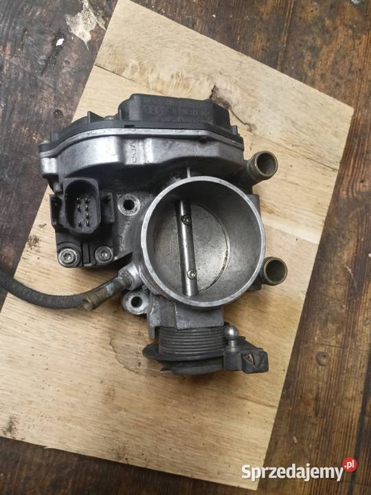 Przepustnica audi A4 b5 volkswagen passat B5 osobowe opolskie