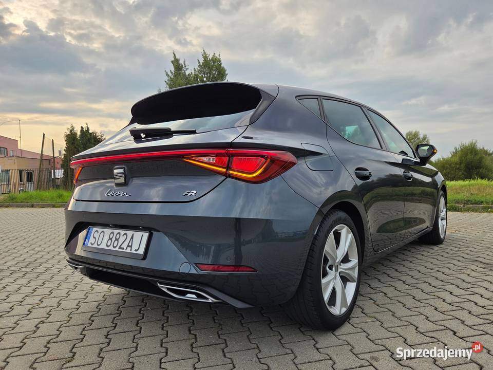 Seat Leon IV FV23 bezwypadkowy serwisowany w ASO światła do jazdy dziennej Dąbrowa Górnicza