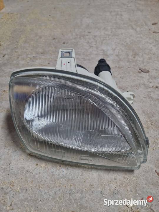 Nowa oryginalna przednia lampa do seicento Mokrzyska sprzedam