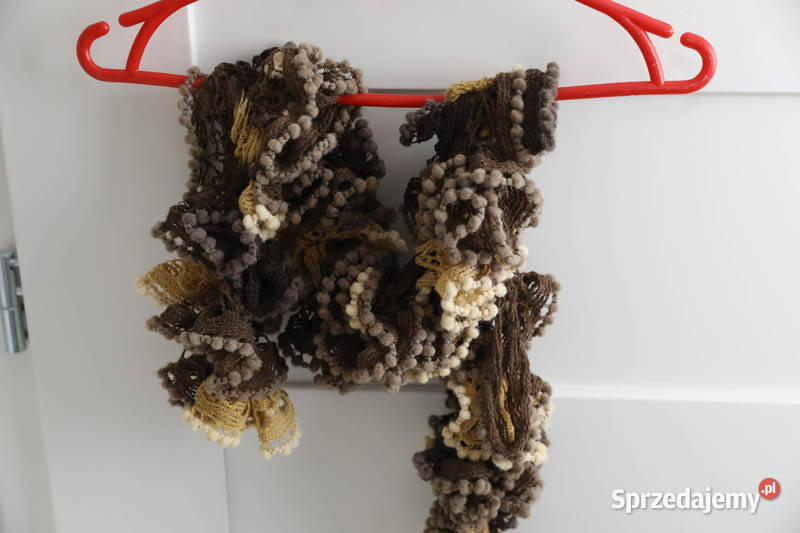 Fikuśny szal z mięciutkiej wełny 110 Kielce