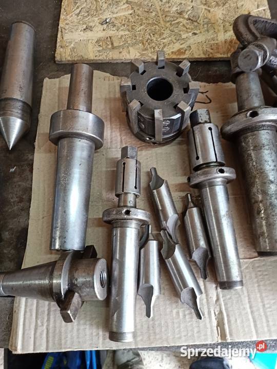 tokarka frezarka części