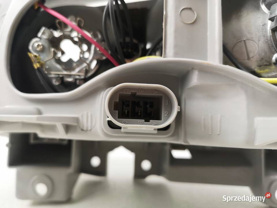 LAMPA PRAWY PRZÓD RENAULT ESPACE III 2002 BOSCH
