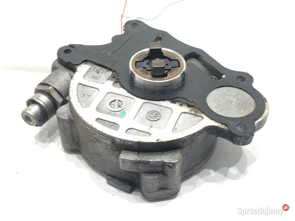 POMPA VACUM AUDI A4 B8 03L145100 20 136 0715