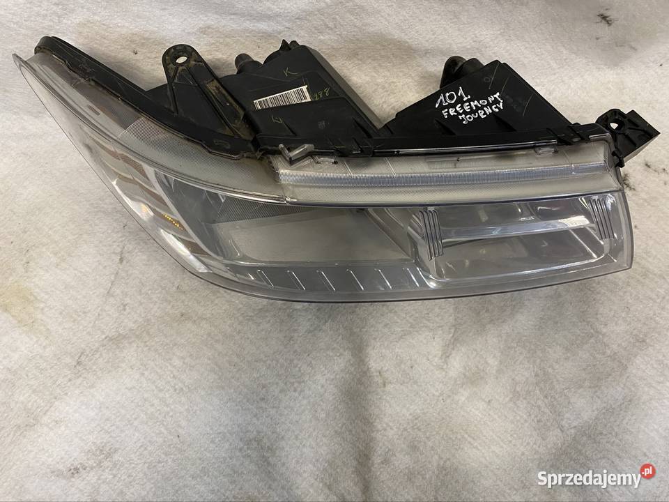 Lampa prawy przód Fiat Freemont Dodge Journey Jasienica