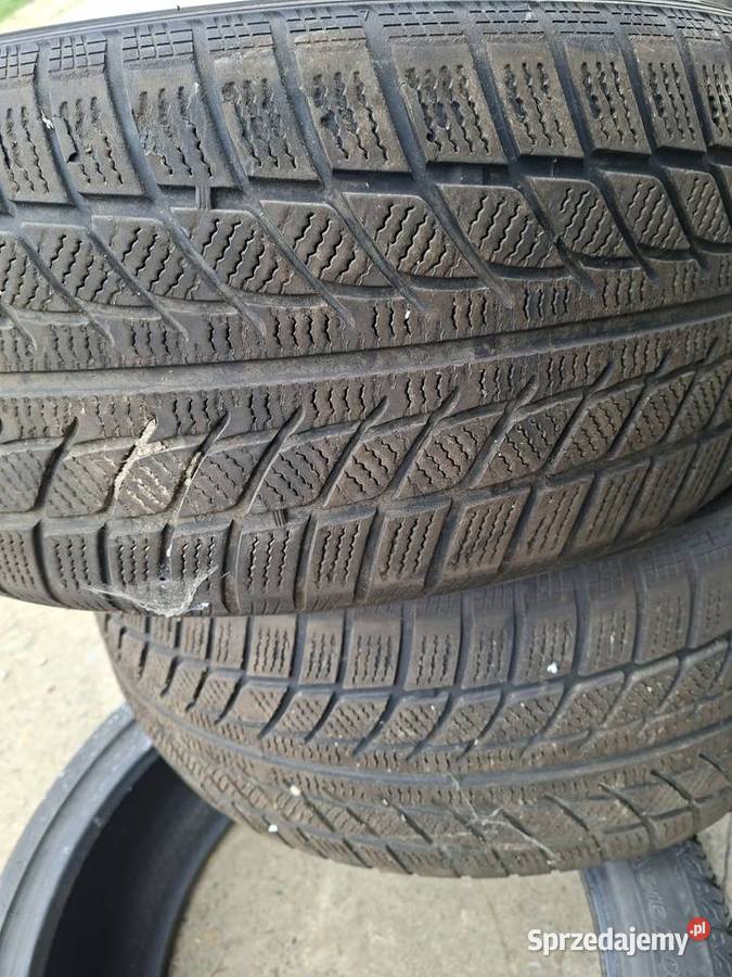 225 50 17 opony zimowe 2 Besko