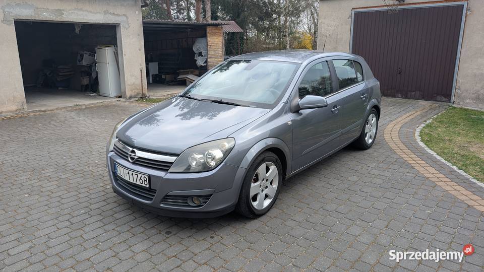 Opel Astra H 2004 17 CDTI Rok produkcji 2004 Włocławek