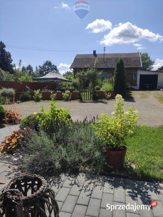 Dom do remontu duży budynek gospodarczy