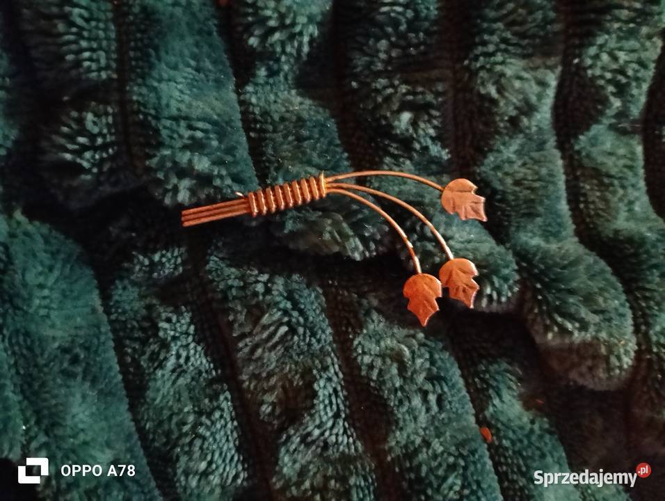 Broszka w kształcie liścia Lubin