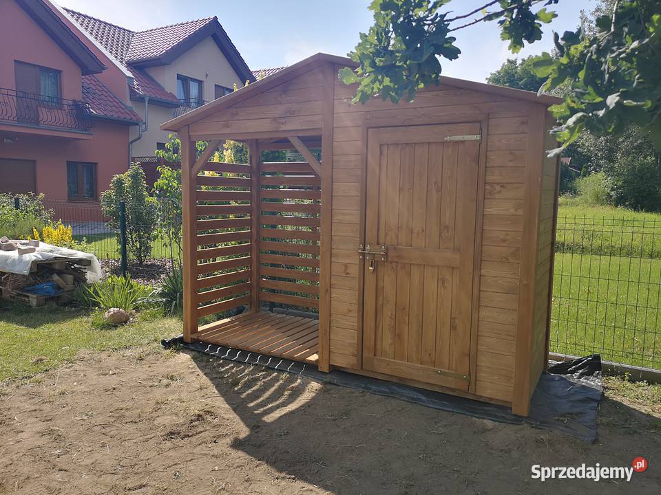 Drewutnia 16 x 11m domek 154 x 11m dach na boki