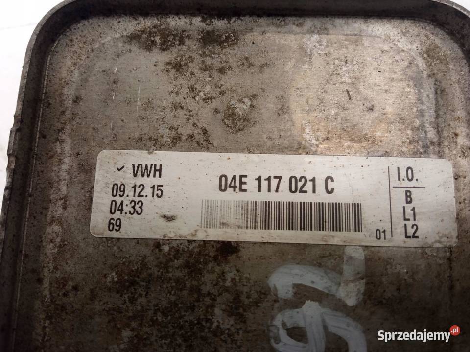 CHŁODNICA OLEJU 04E117021C 12 TSI Skoda Rapid I