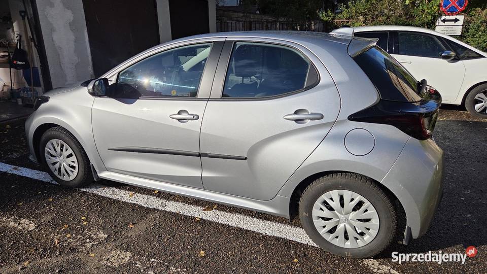 Toyota Yaris IV 10 Comfort mały przebieg 4 czujnik deszczu Sopot