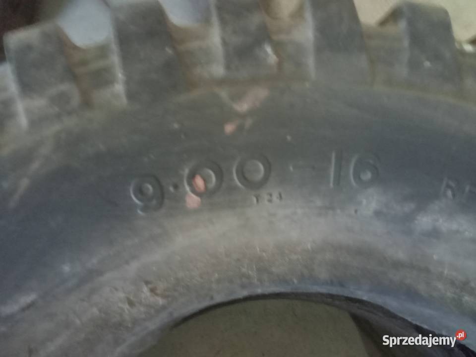 Sprzedam opony na samohody z wojny drugej