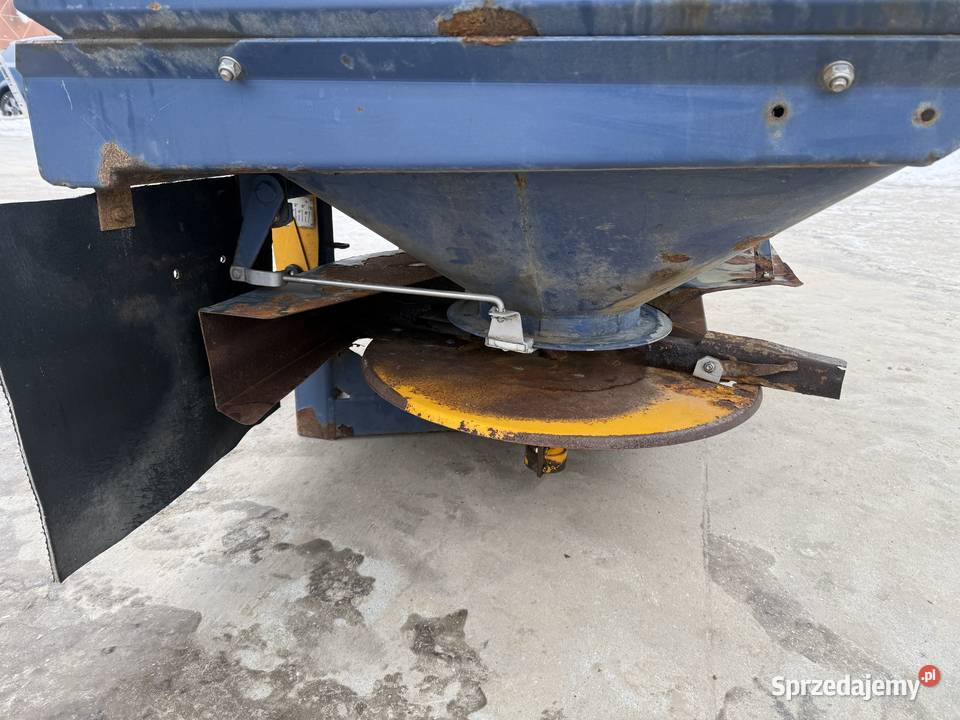 Rozsiewacz Bogballe 1500l 1224m nieuszkodzony Berezówka