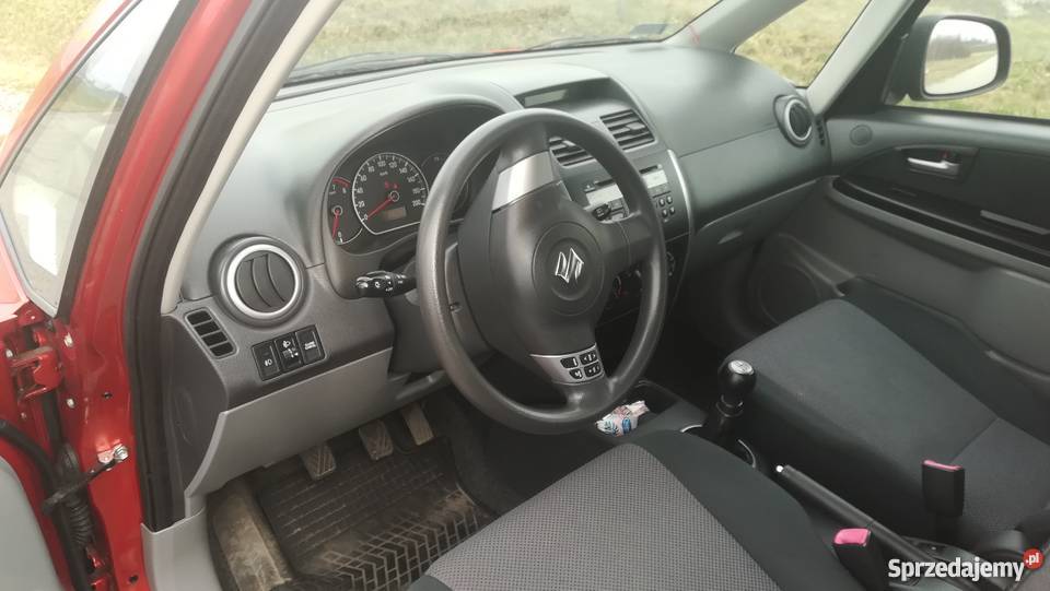 Suzuki SX4 Niski przebieg Zadbane Niecenia