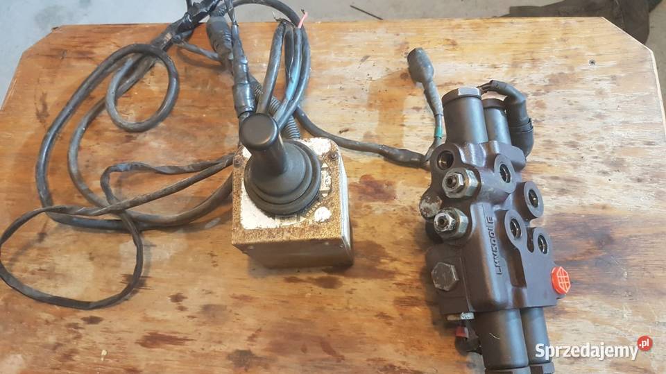 Rozdzielacz elektryczno hydrauliczny 2sekcyjny Do kombajnów małopolskie Tarnów