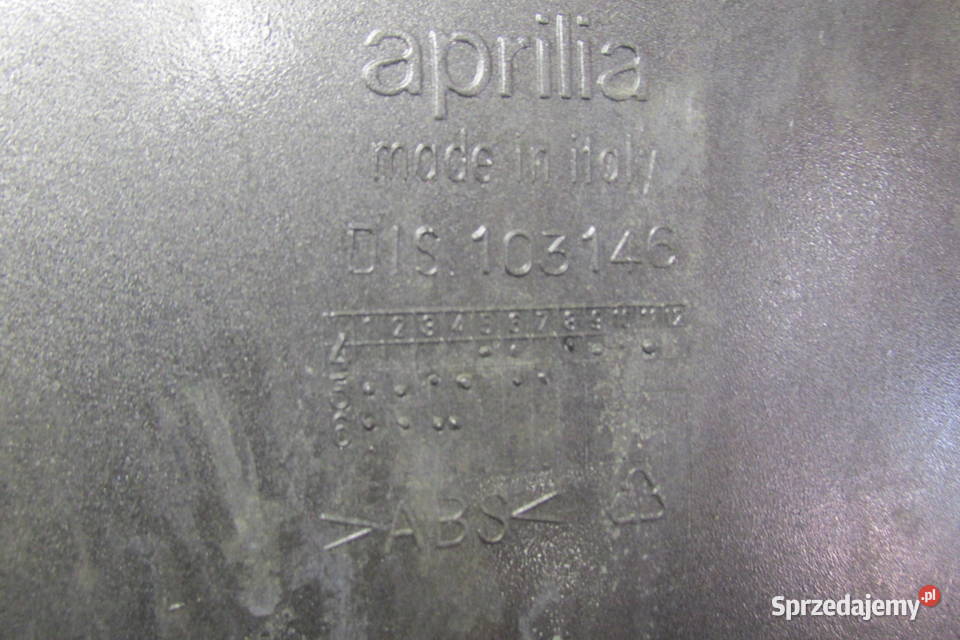 Osłona chłodnicy Aprilia Scarabeo 125 06r Sandomierz