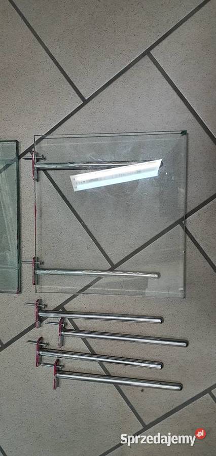 Szklane półki na chromowanych wspornikach sprzedam