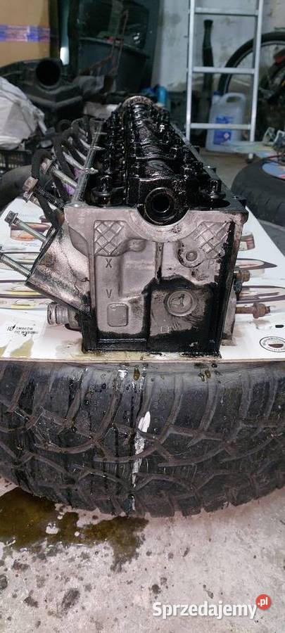 Głowica bmw e36 e38 e39 opel 25 tds kompletna