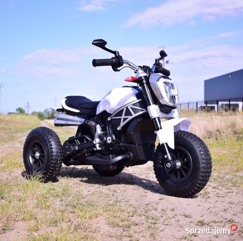 BAWIBUS auto motorek WIELKI MOTOR ŚCIGACZ Myszków