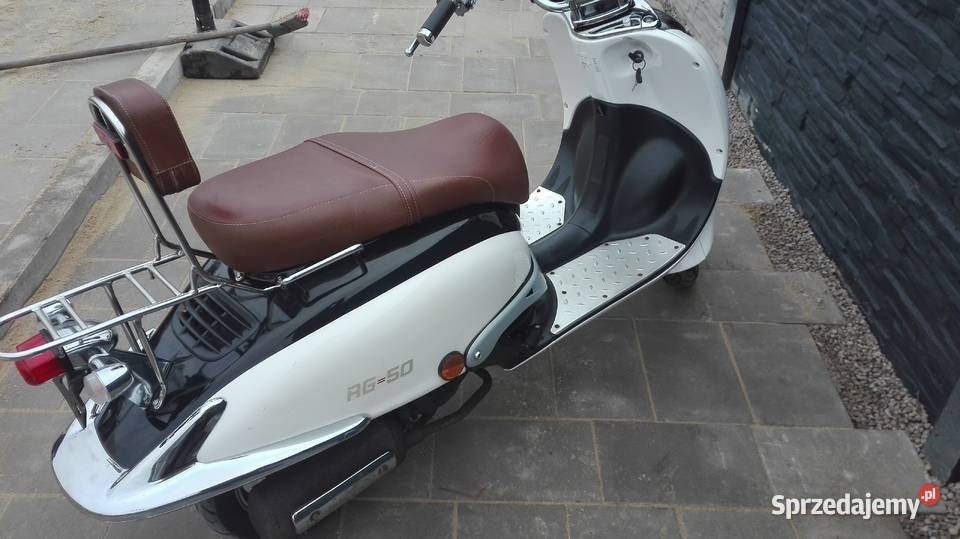 Skuter retro agm 50 benda aprilla 2014 zadbany Rok produkcji 2014 Suskowola sprzedam