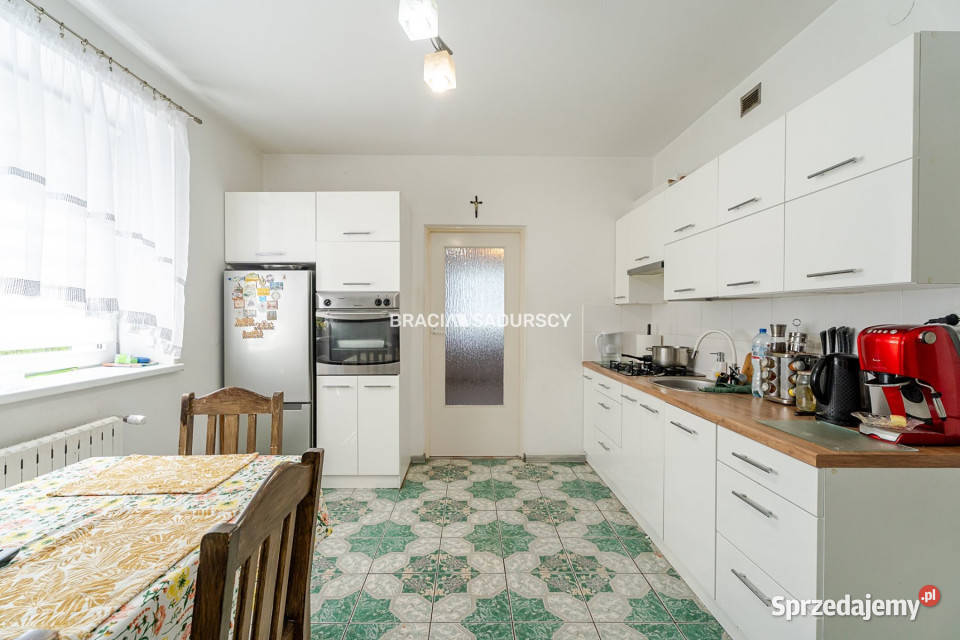 sprzedaży domu wolnostojącego 132m2 Rzozów sprzedam