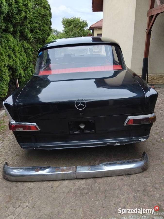 Mercedes w110 Heckflose skrzydlak diesel 20 Toruń