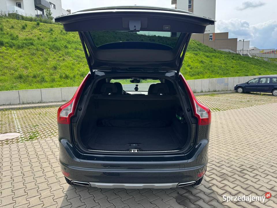 Volvo XC60 D4 Summum 190 2000cm3 Brokęcino