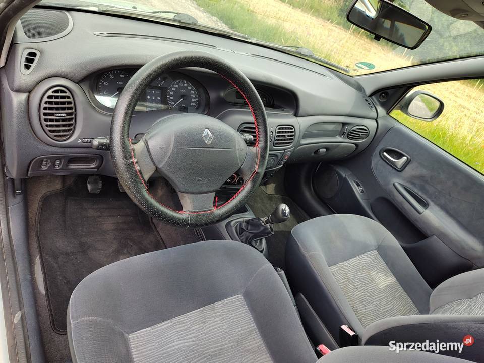 RENAULT MEGANE 14 BENZYNA srebrny Megane Leszno