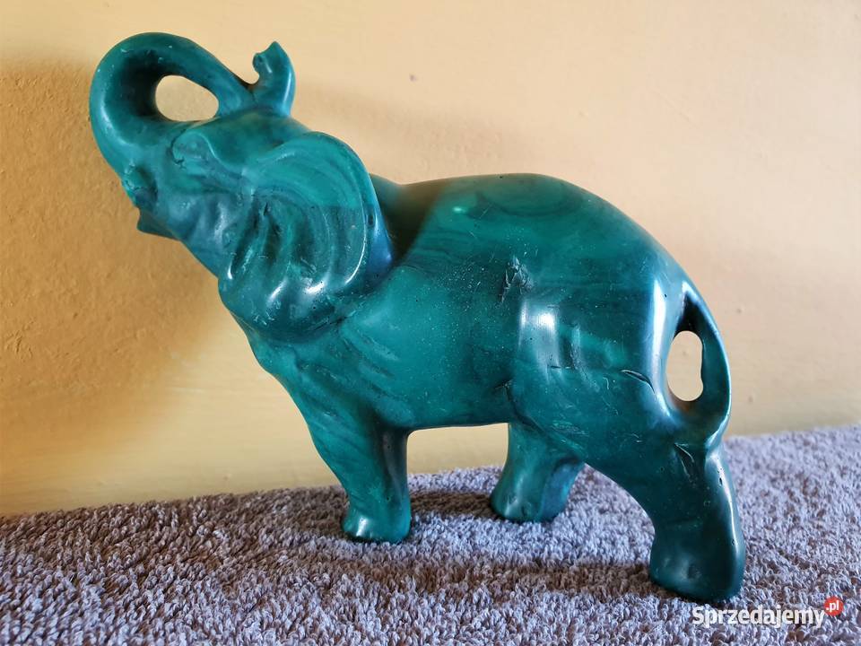 Figurka słonia z malachitu