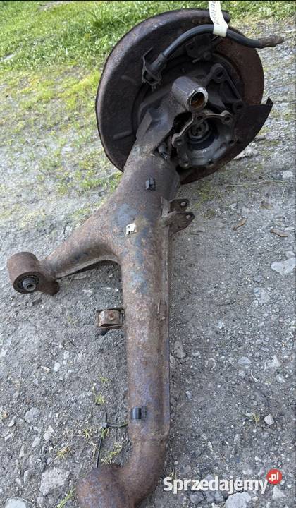 Wahacz piasta tył prawa lewa BMW e24 628 cs2 83 Mszana